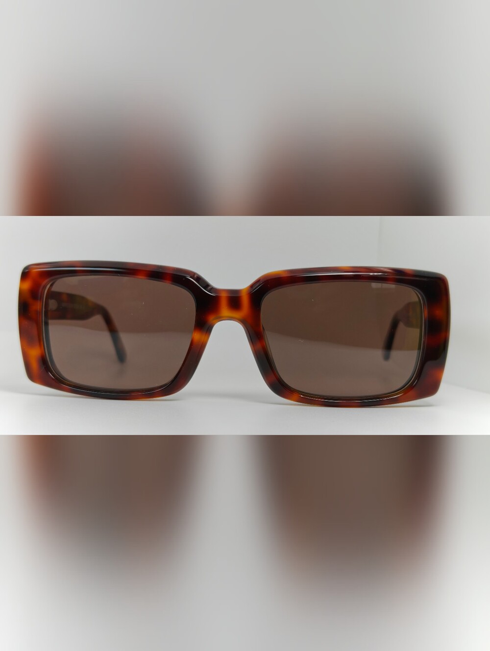 Impression. Classic Tortoiseshell Rectangular. Thicker Structure Front